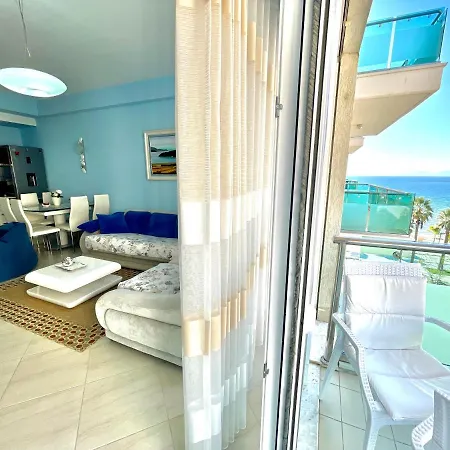 Sea Side *