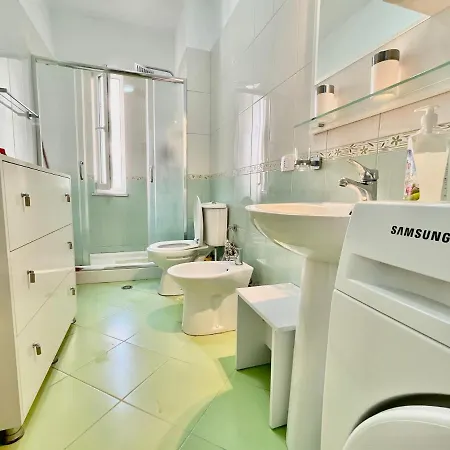 Sea Side Apartment