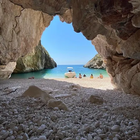 Sea Side